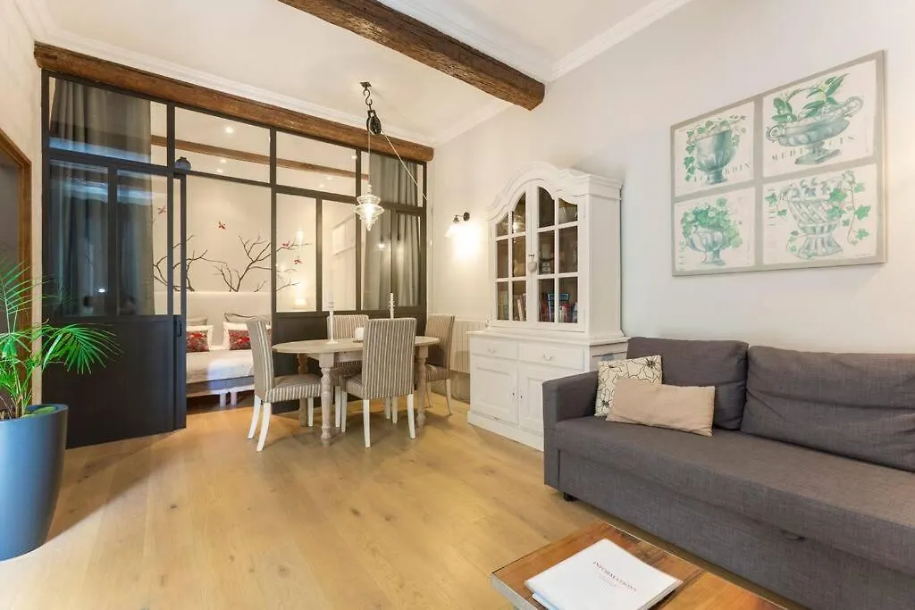 Apartmán Typical 18Th Century Flat, Historical Center Avignon 0*,  Francie